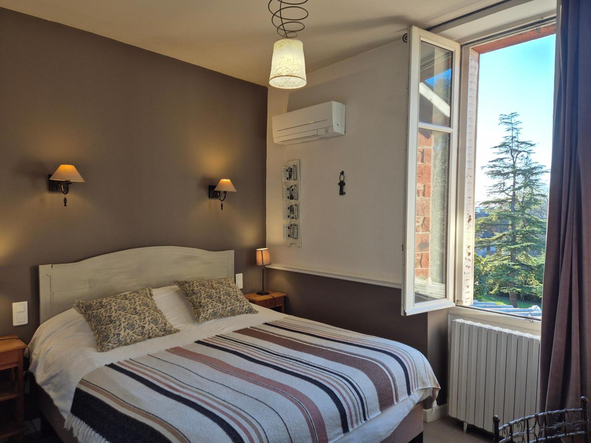 Logishotels Le Relais Du Quercy Meyssac 외부 사진